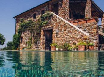 Location de maison avec piscine : qui s’occupe de l’entretien et des réparations ?